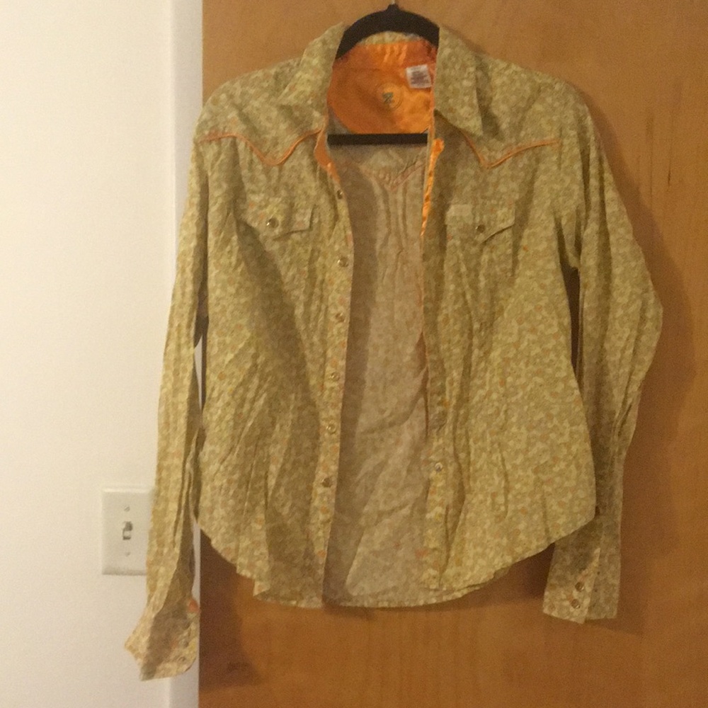 Cowgirl shirt- cute flower snap details,